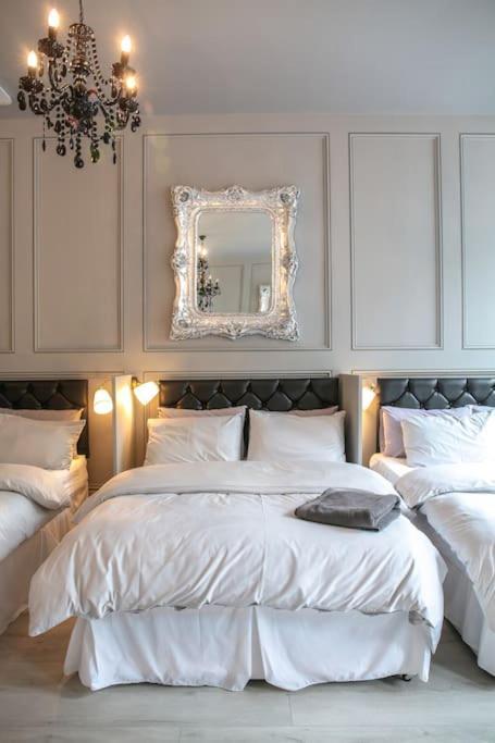 The V.I.P Suite - Sleeps 24! Best For Large Groups Liverpool Luaran gambar
