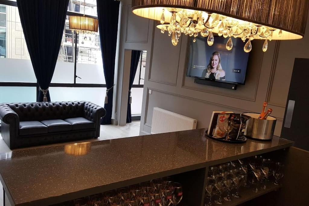 The V.I.P Suite - Sleeps 24! Best For Large Groups Liverpool Luaran gambar
