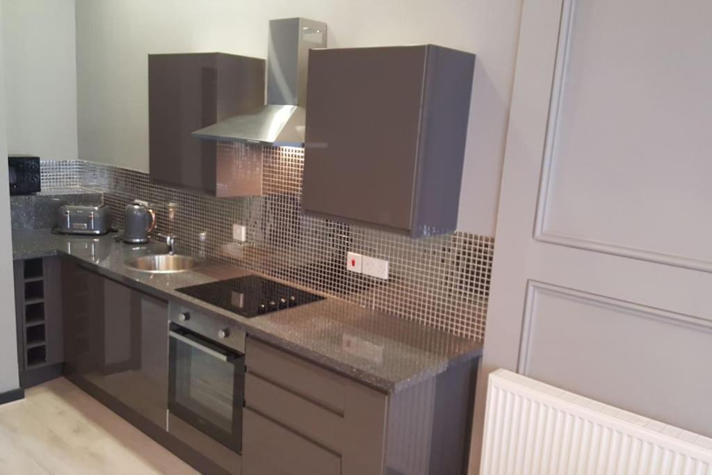 The V.I.P Suite - Sleeps 24! Best For Large Groups Liverpool Luaran gambar