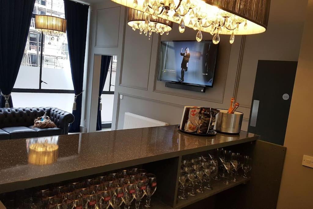 The V.I.P Suite - Sleeps 24! Best For Large Groups Liverpool Luaran gambar
