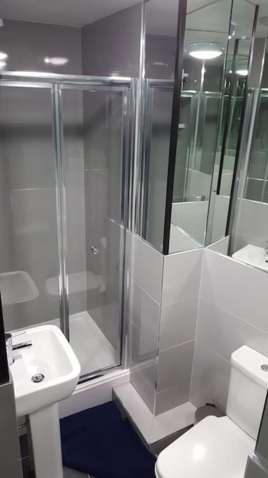 The V.I.P Suite - Sleeps 24! Best For Large Groups Liverpool Luaran gambar