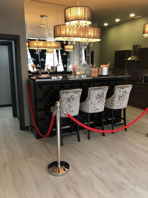 The V.I.P Suite - Sleeps 24! Best For Large Groups Liverpool Luaran gambar