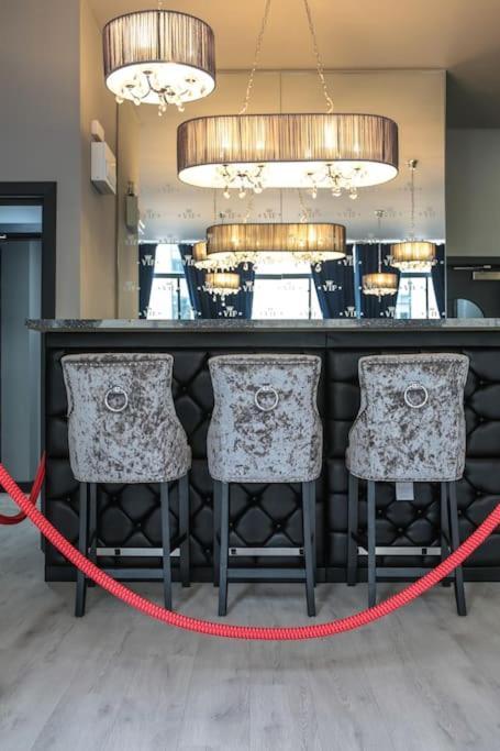 The V.I.P Suite - Sleeps 24! Best For Large Groups Liverpool Luaran gambar